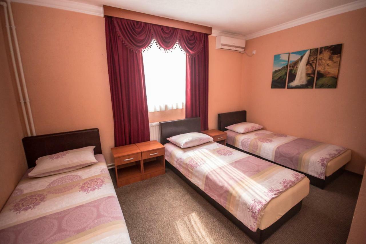 Hotel Drumski Raj Svilajnac Kültér fotó