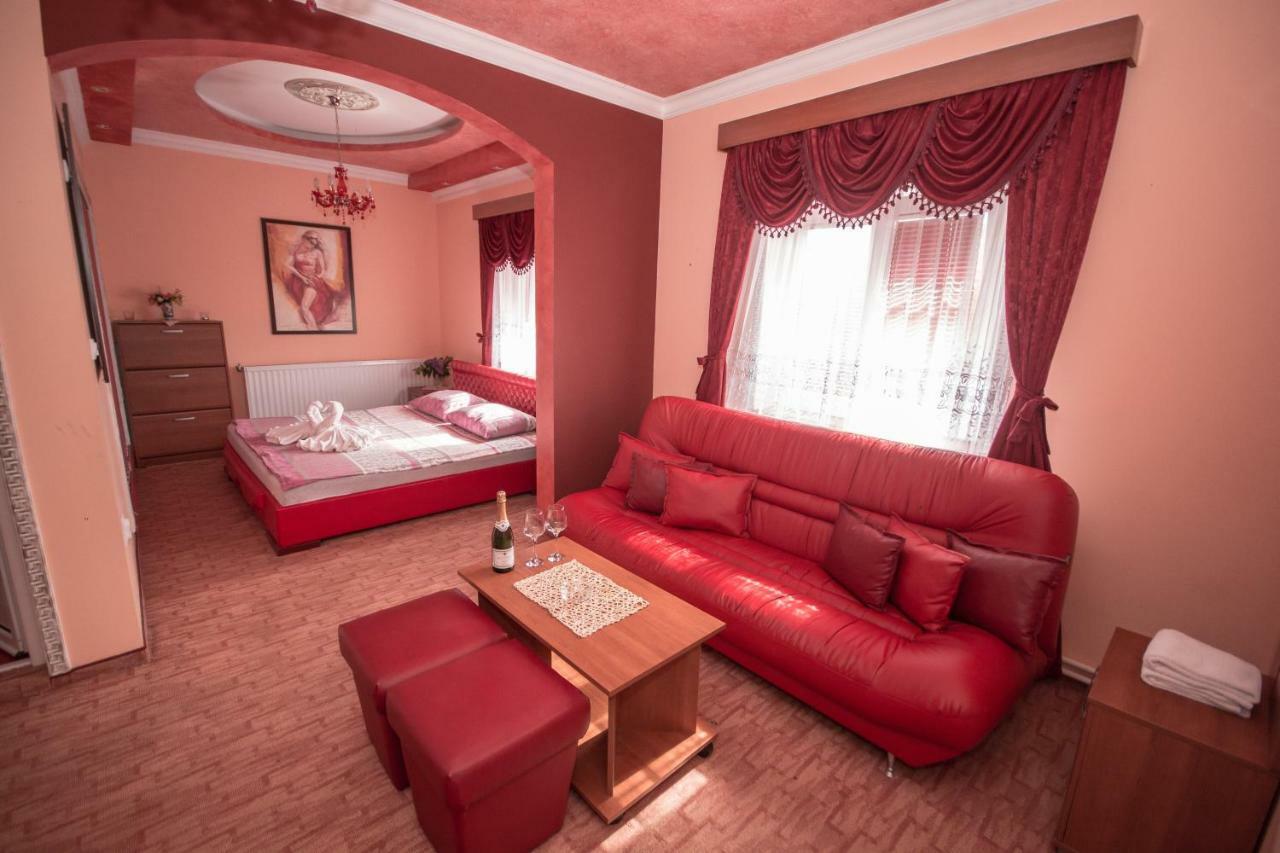 Hotel Drumski Raj Svilajnac Kültér fotó